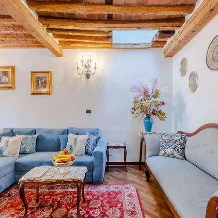 Apartment Casa La Guardia, A Classic 3 Bedrooms Lucca