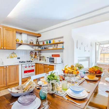 Apartment Casa La Guardia, A Classic 3 Bedrooms Lucca