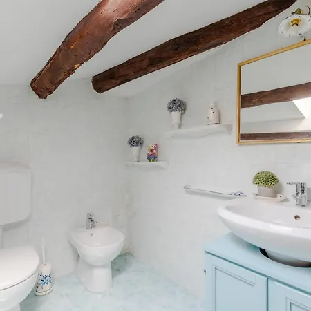 Casa La Guardia, A Classic 3 Bedrooms Apartment