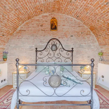 Casa La Guardia, A Classic 3 Bedrooms