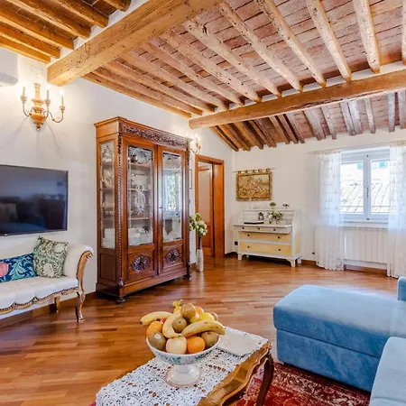 Casa La Guardia, A Classic 3 Bedrooms Apartment *